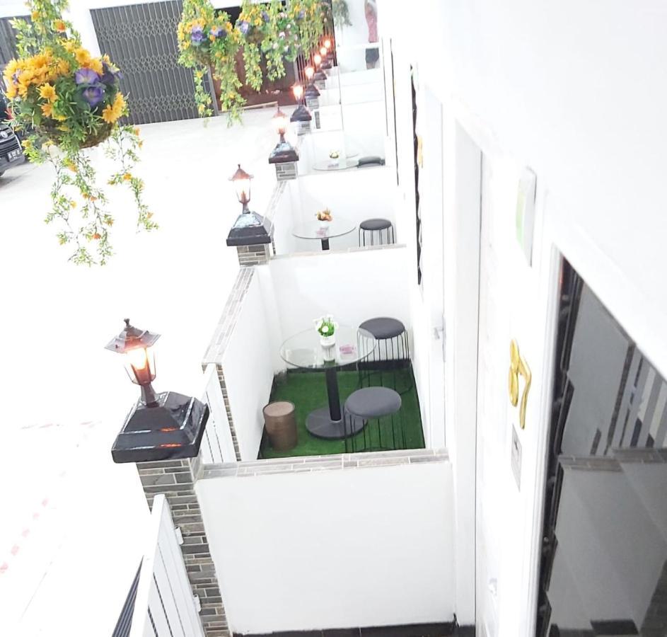 Alex Hostel 2 Palembang Dış mekan fotoğraf